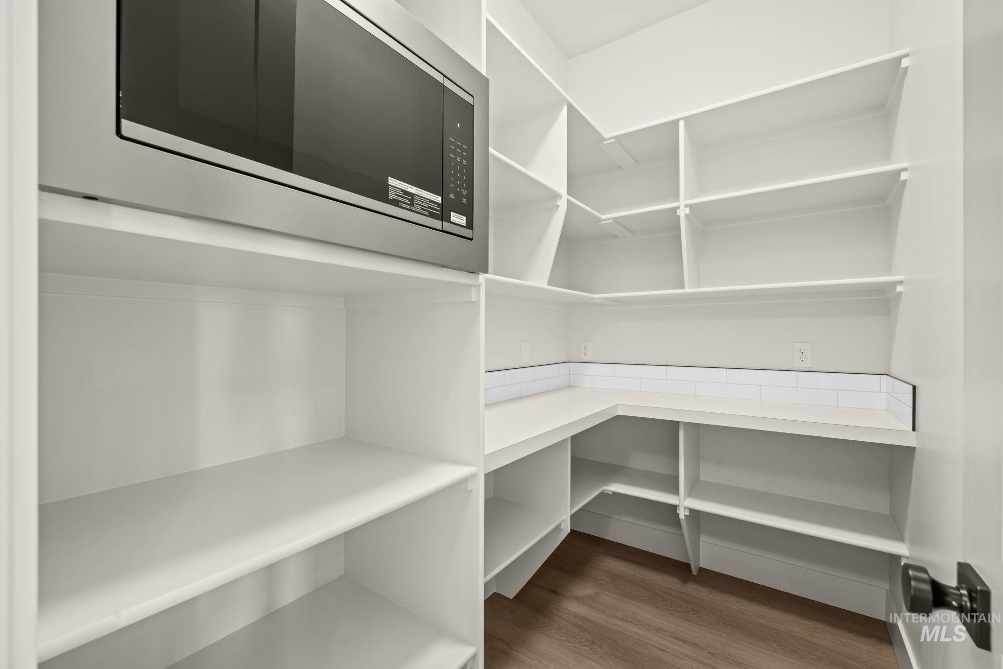 345 S Strut Way Property Photo 16