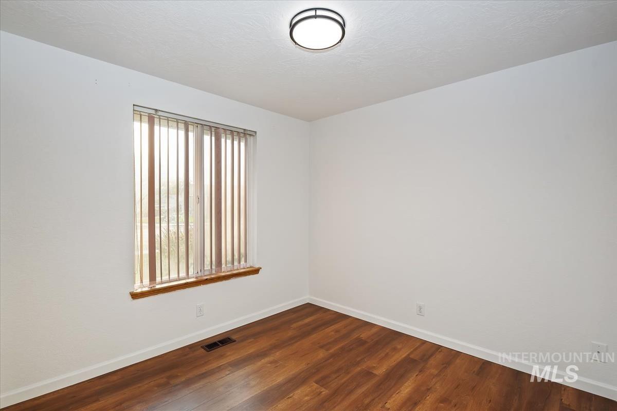 1558 N Tina Marie Ave Property Photo 24