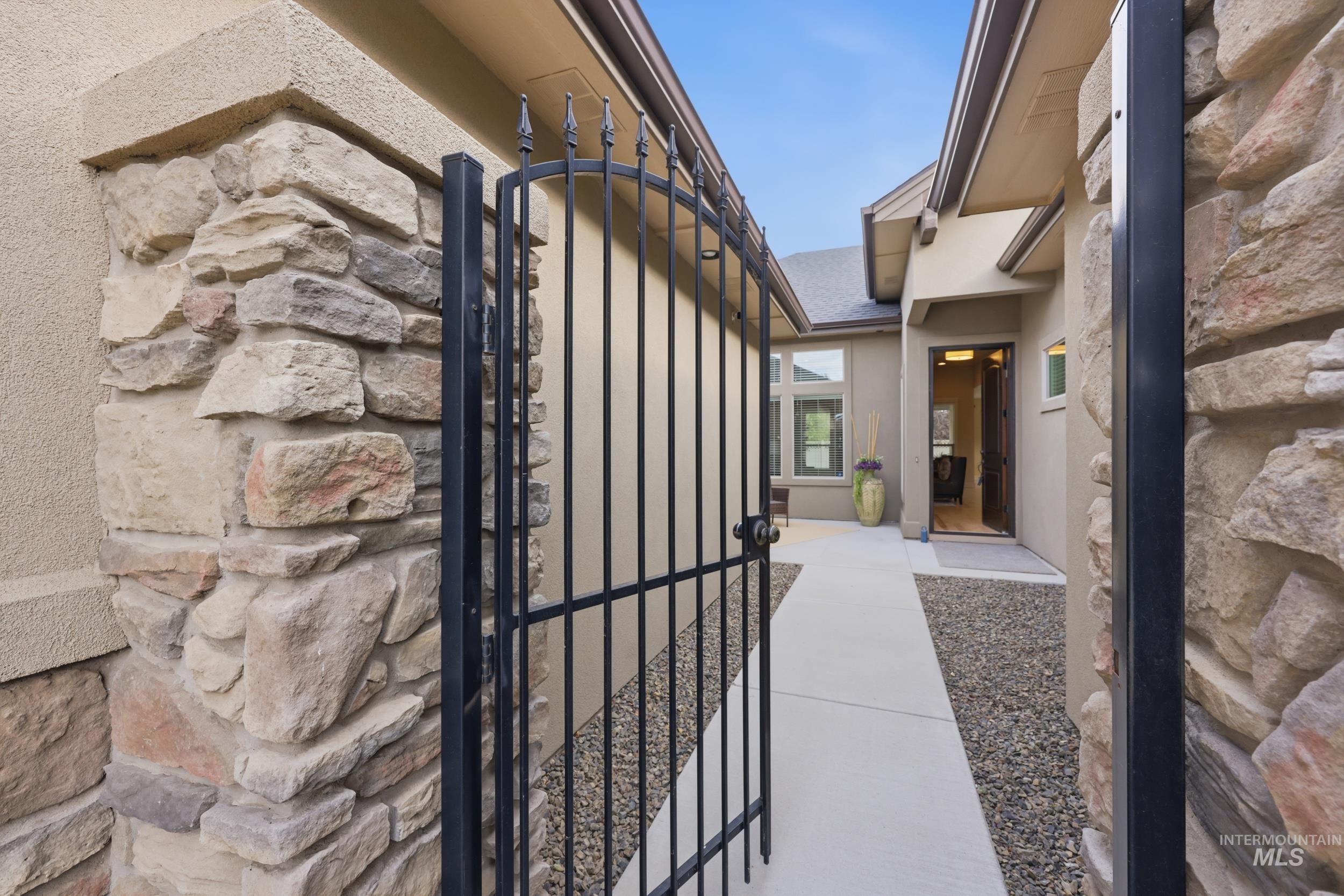 3500 W Lesina Property Photo 2