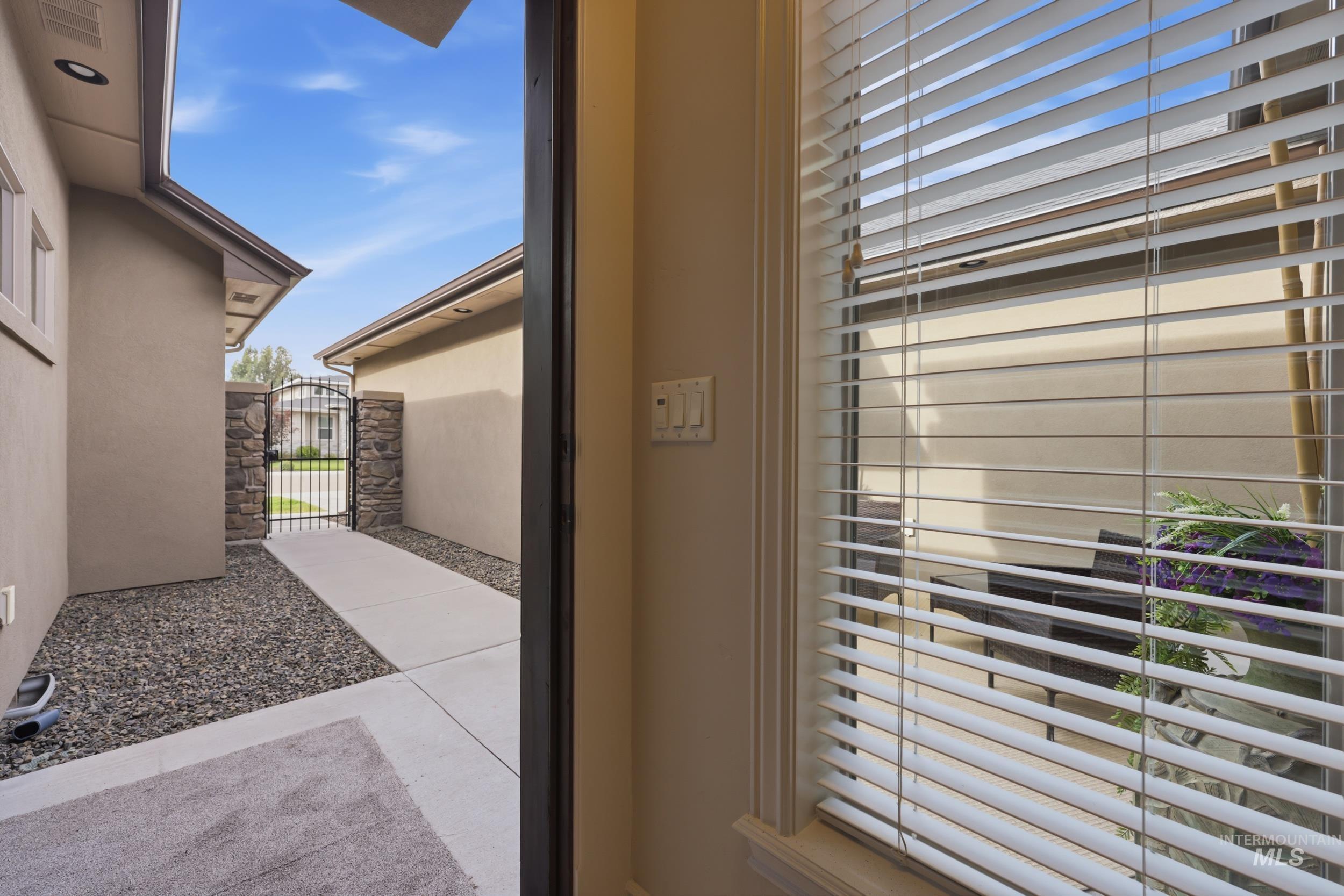 3500 W Lesina Property Photo 4
