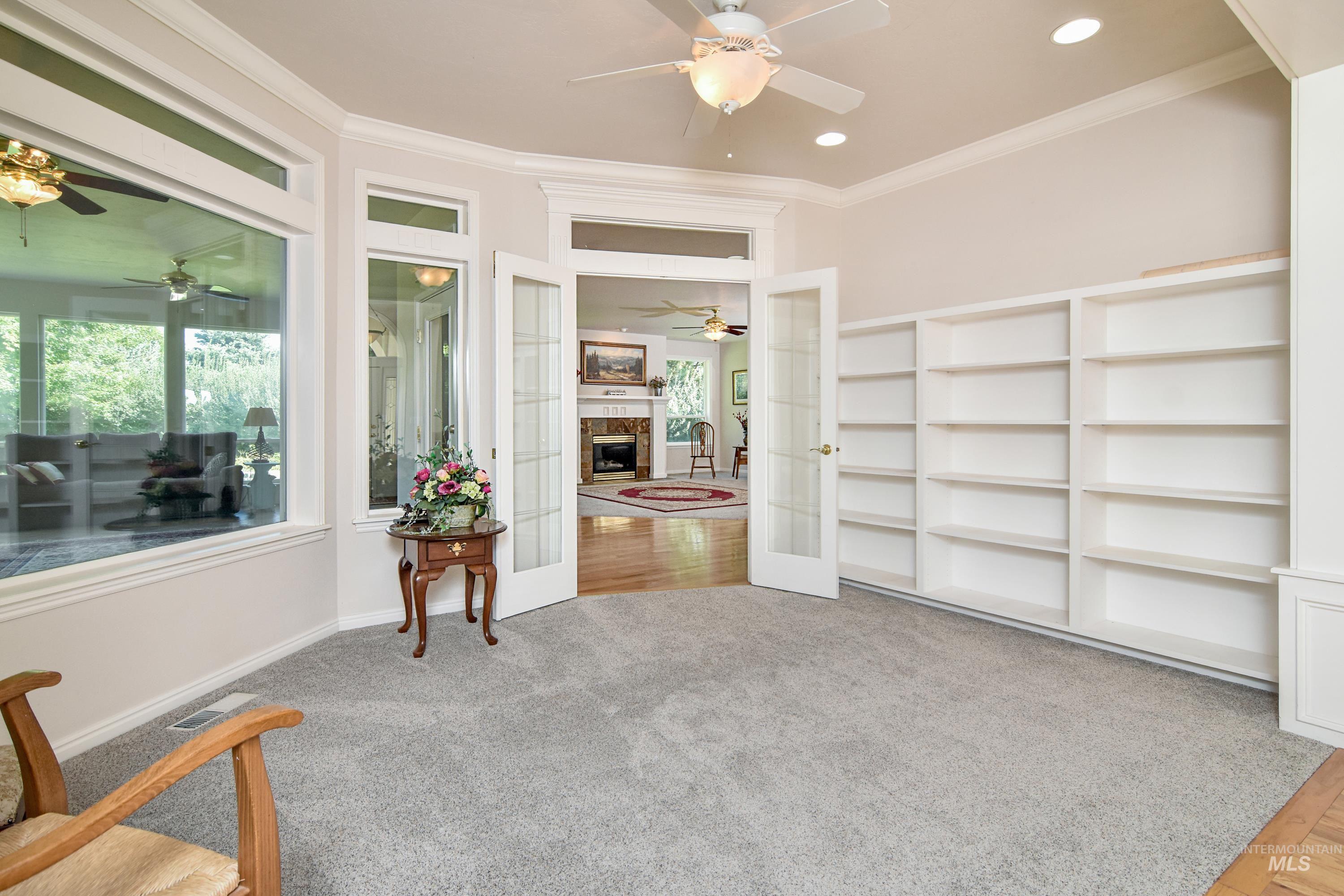 2060 Shelley Dr Property Photo 12