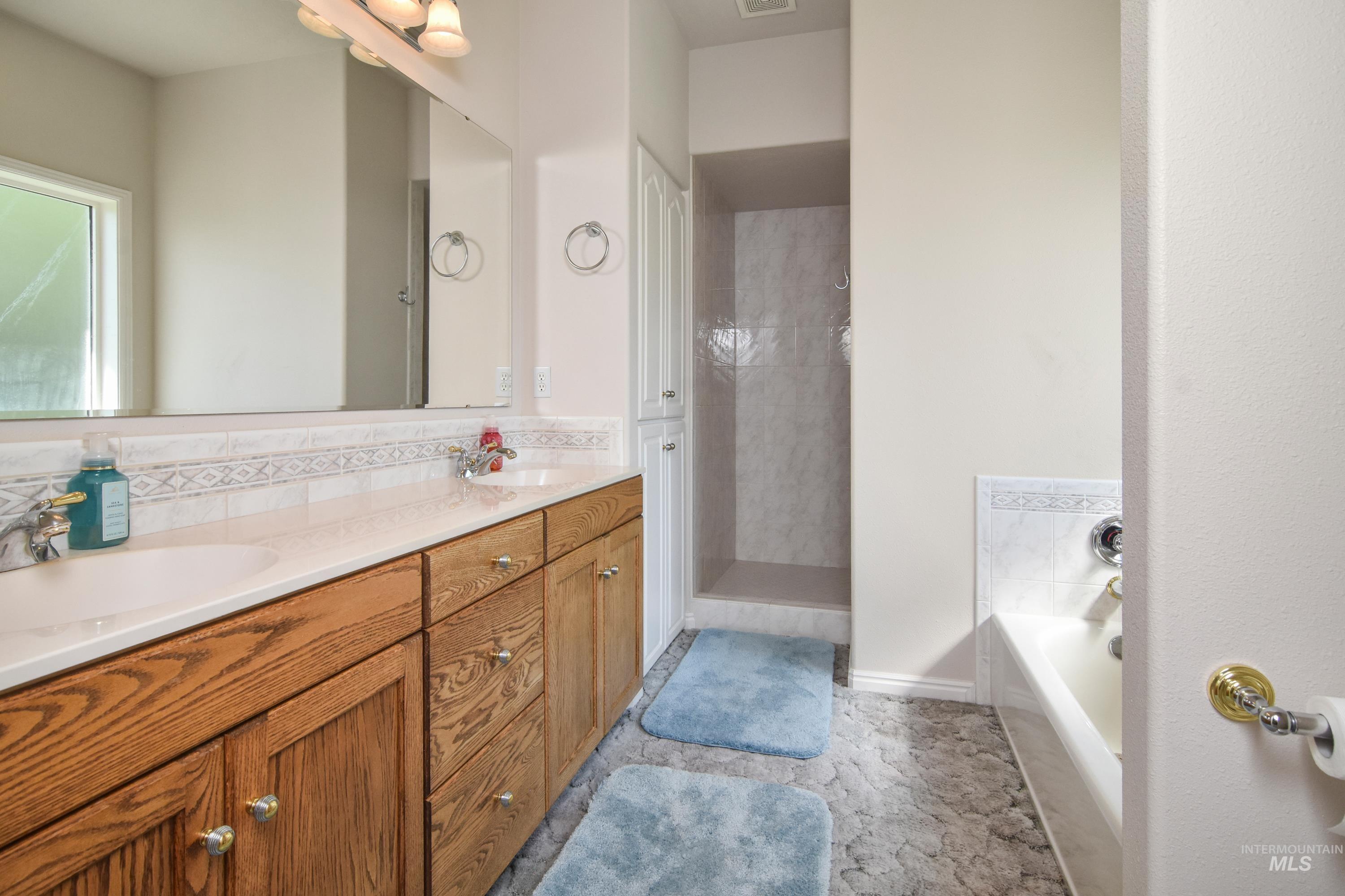 2060 Shelley Dr Property Photo 29