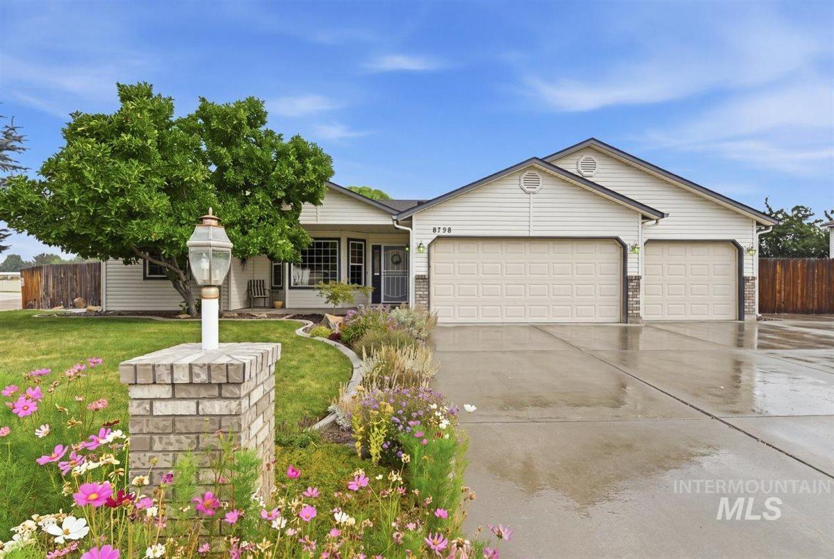 8798 W Mediterranean Ct. Property Photo 1