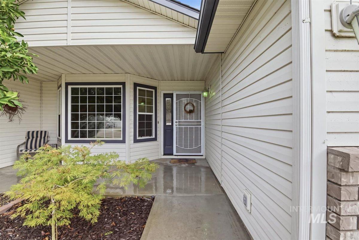 8798 W Mediterranean Ct. Property Photo 2