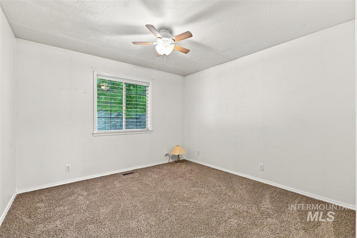 8798 W Mediterranean Ct. Property Photo 16