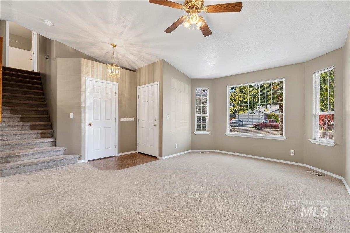 2624 S Stonehedge Dr. Property Photo 7