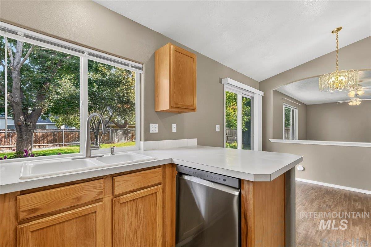 2624 S Stonehedge Dr. Property Photo 15