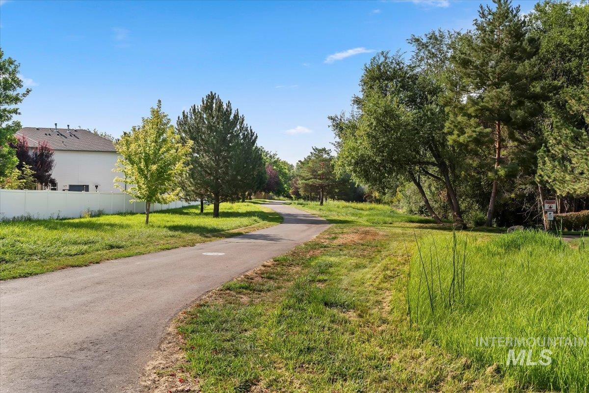 2624 S Stonehedge Dr. Property Photo 35