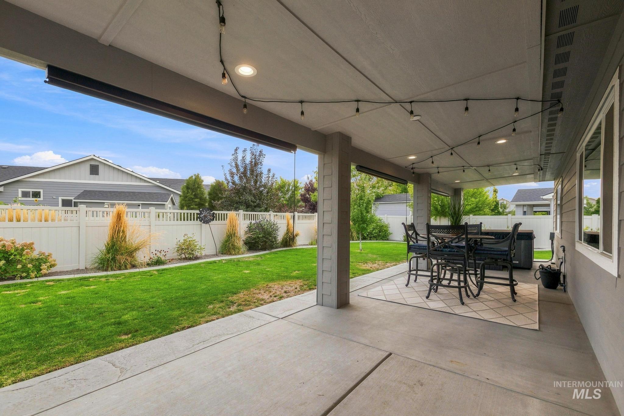 6237 E Canyon Crossing Dr Property Photo 19