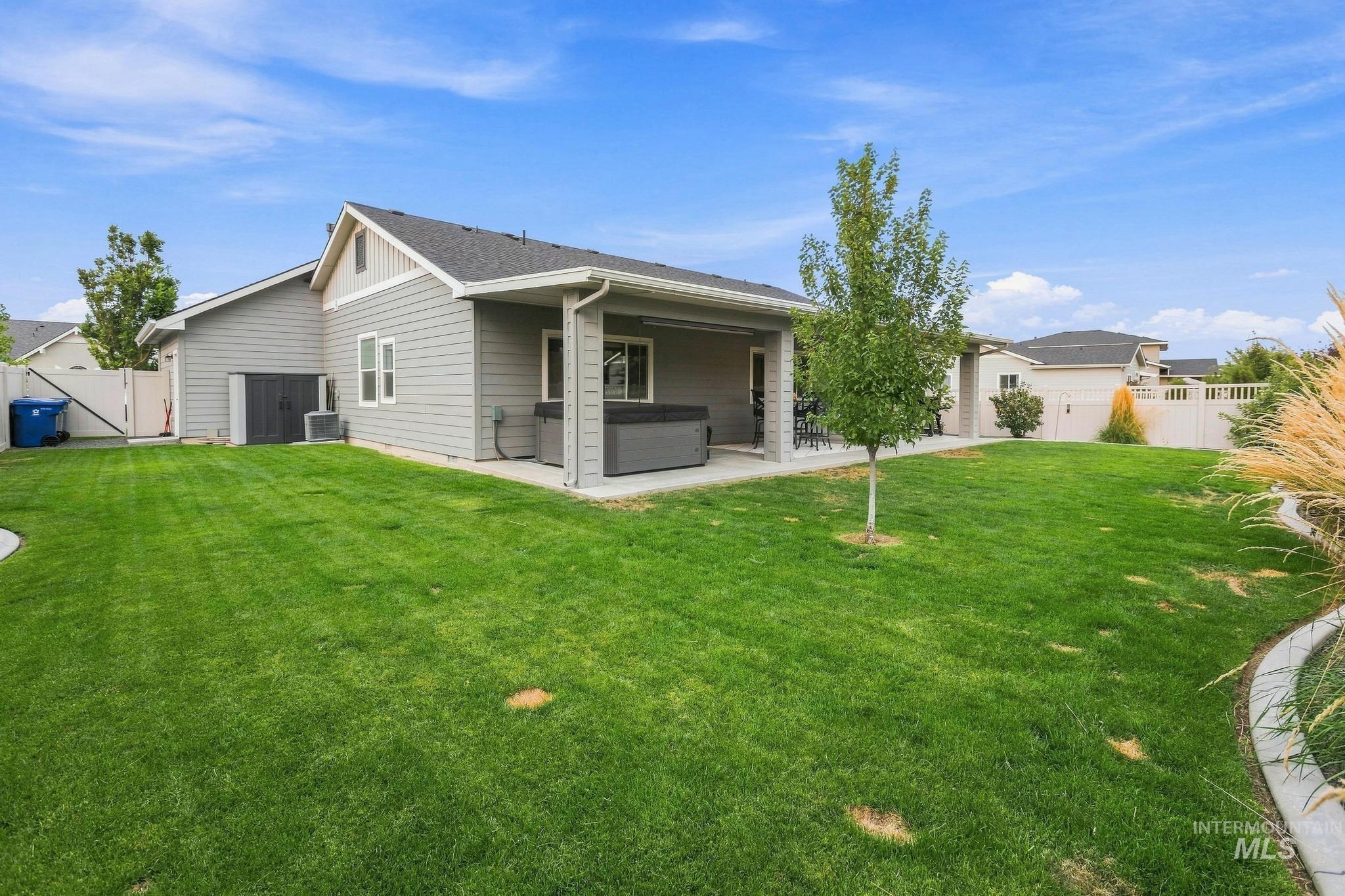 6237 E Canyon Crossing Dr Property Photo 24