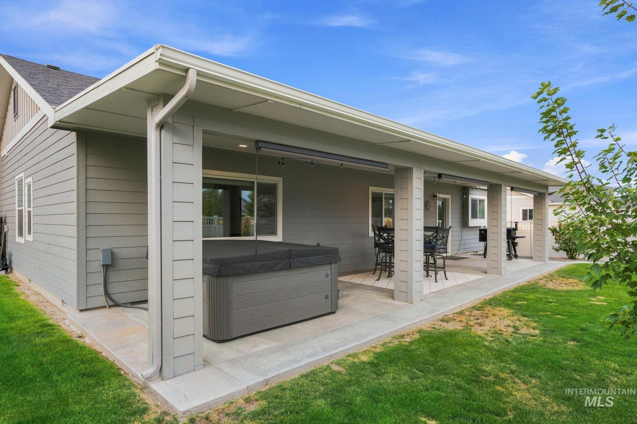 6237 E Canyon Crossing Dr Property Photo 24