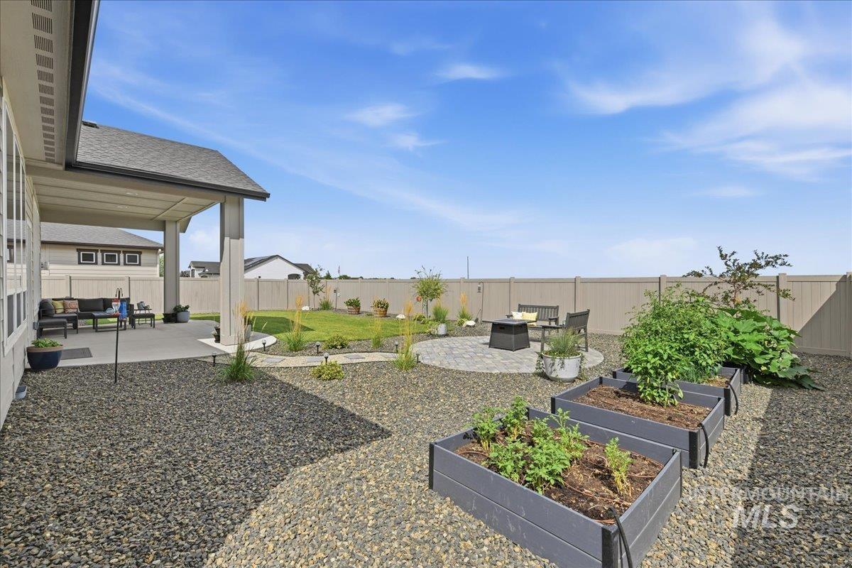 2058 W Ibis Dr Property Photo 32