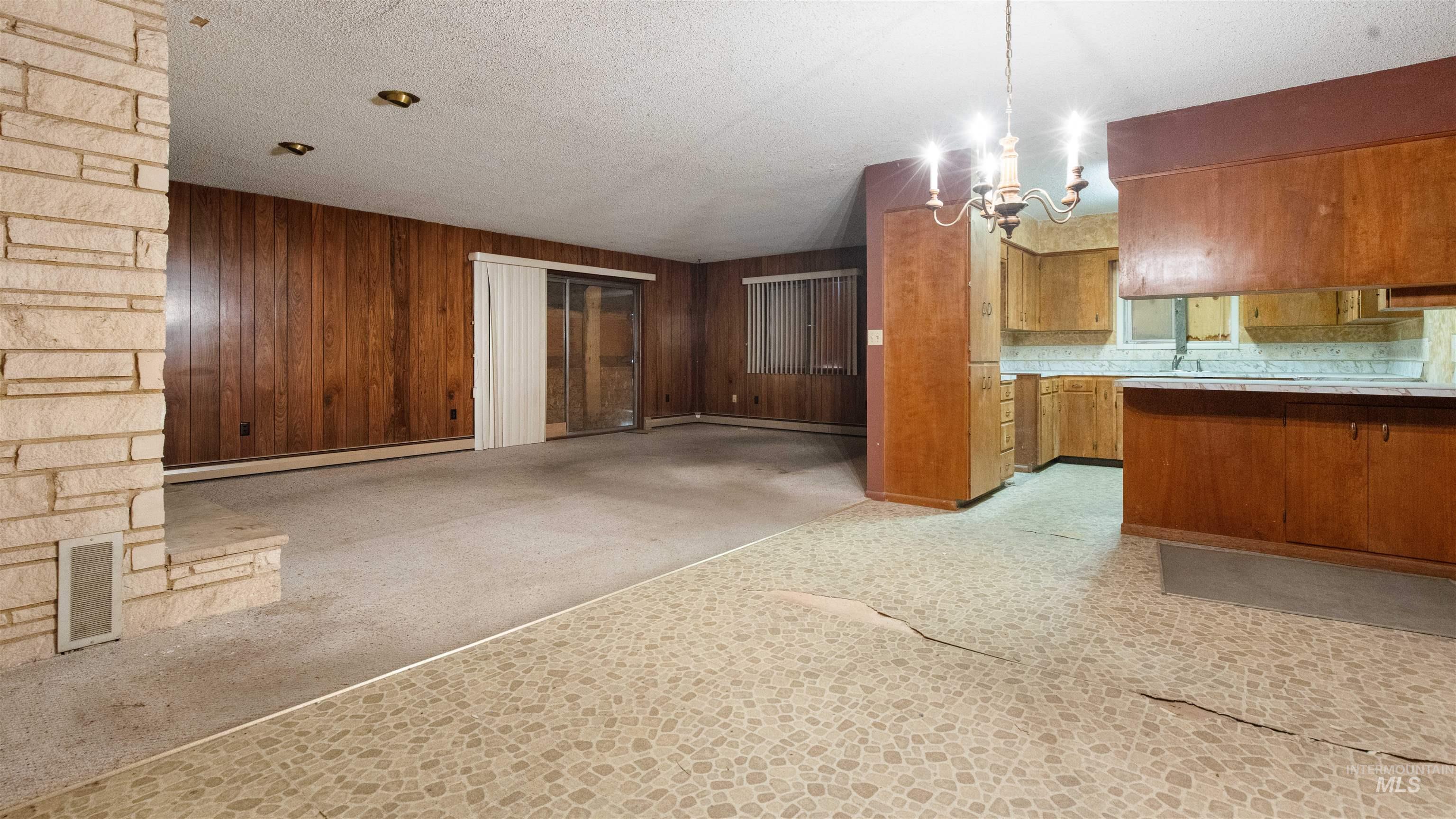 9520 W Knottingham Property Photo 13