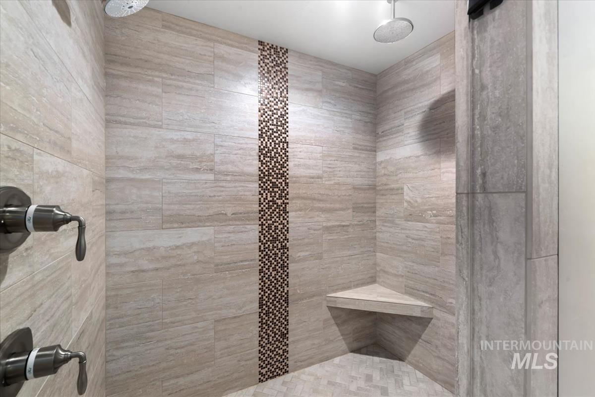 33 Sundance Property Photo 22