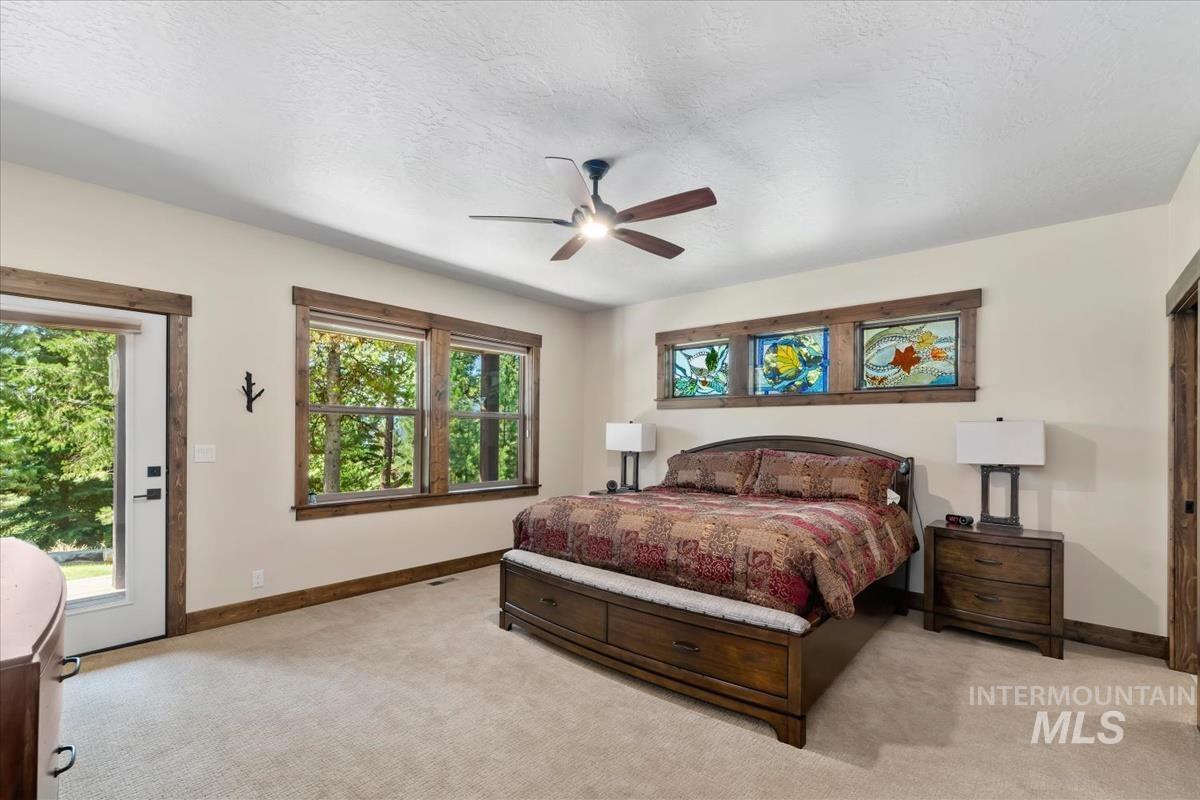 33 Sundance Property Photo 24