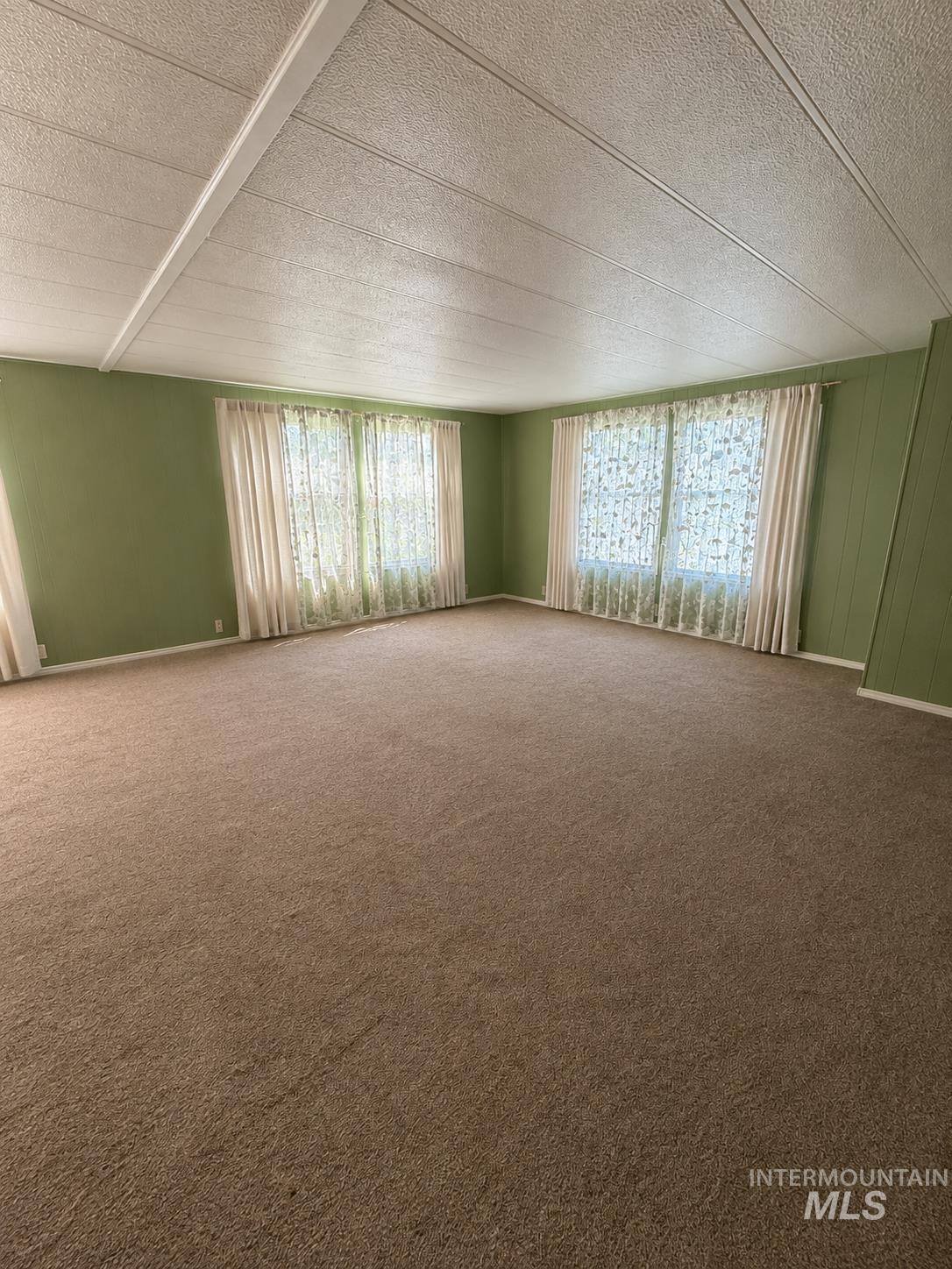 3762 N 2200 E Property Photo 18