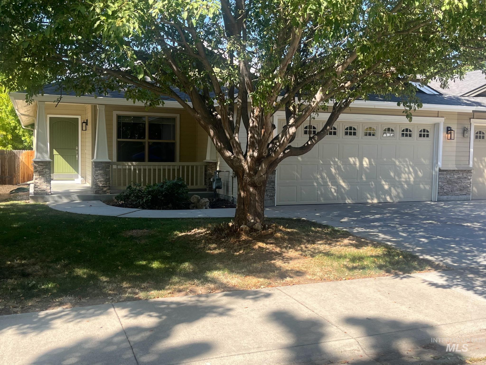 9702 W Amity Property Photo 2