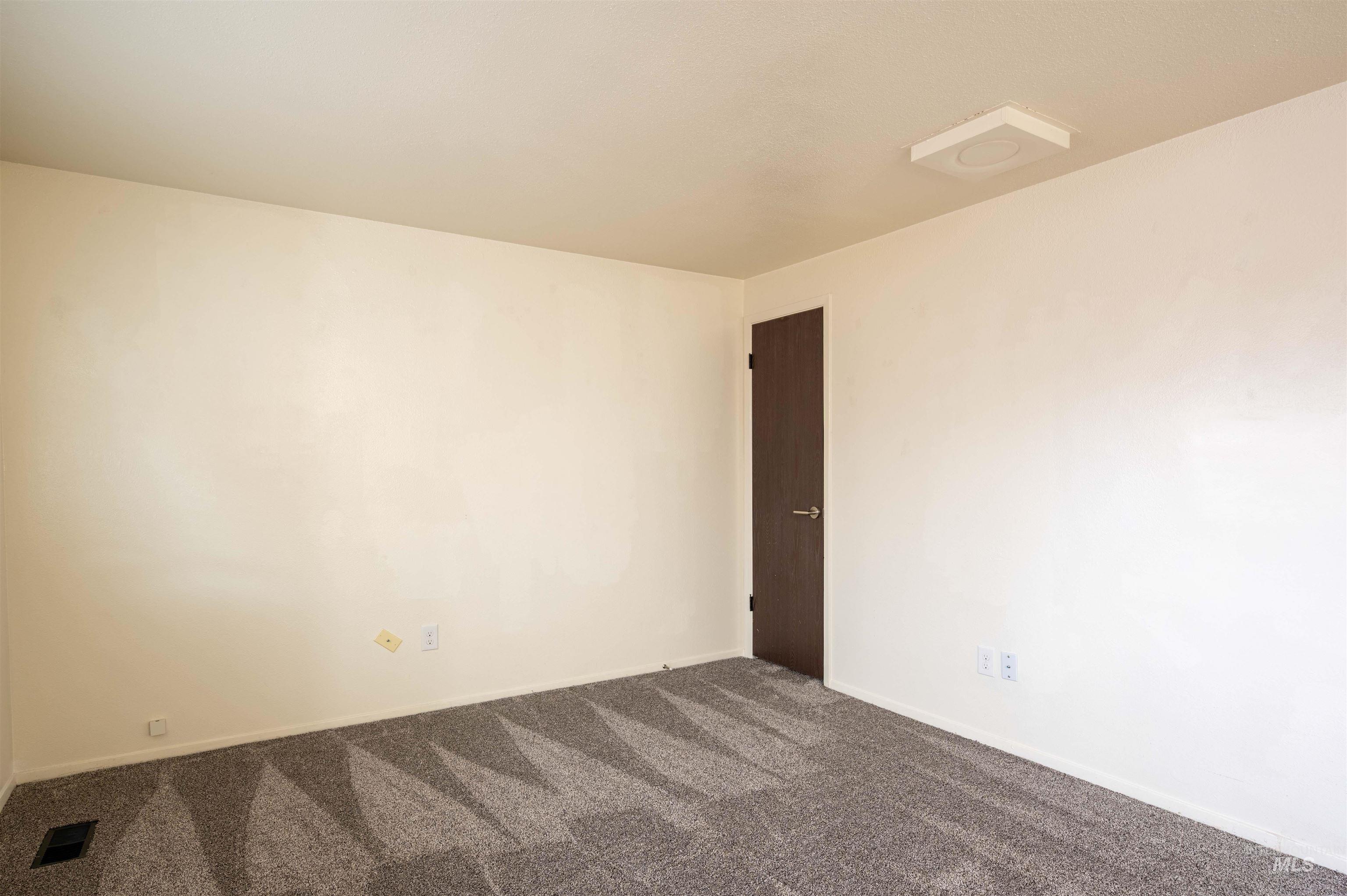 2708 Kerr Unit #1 & #2 Property Photo 6