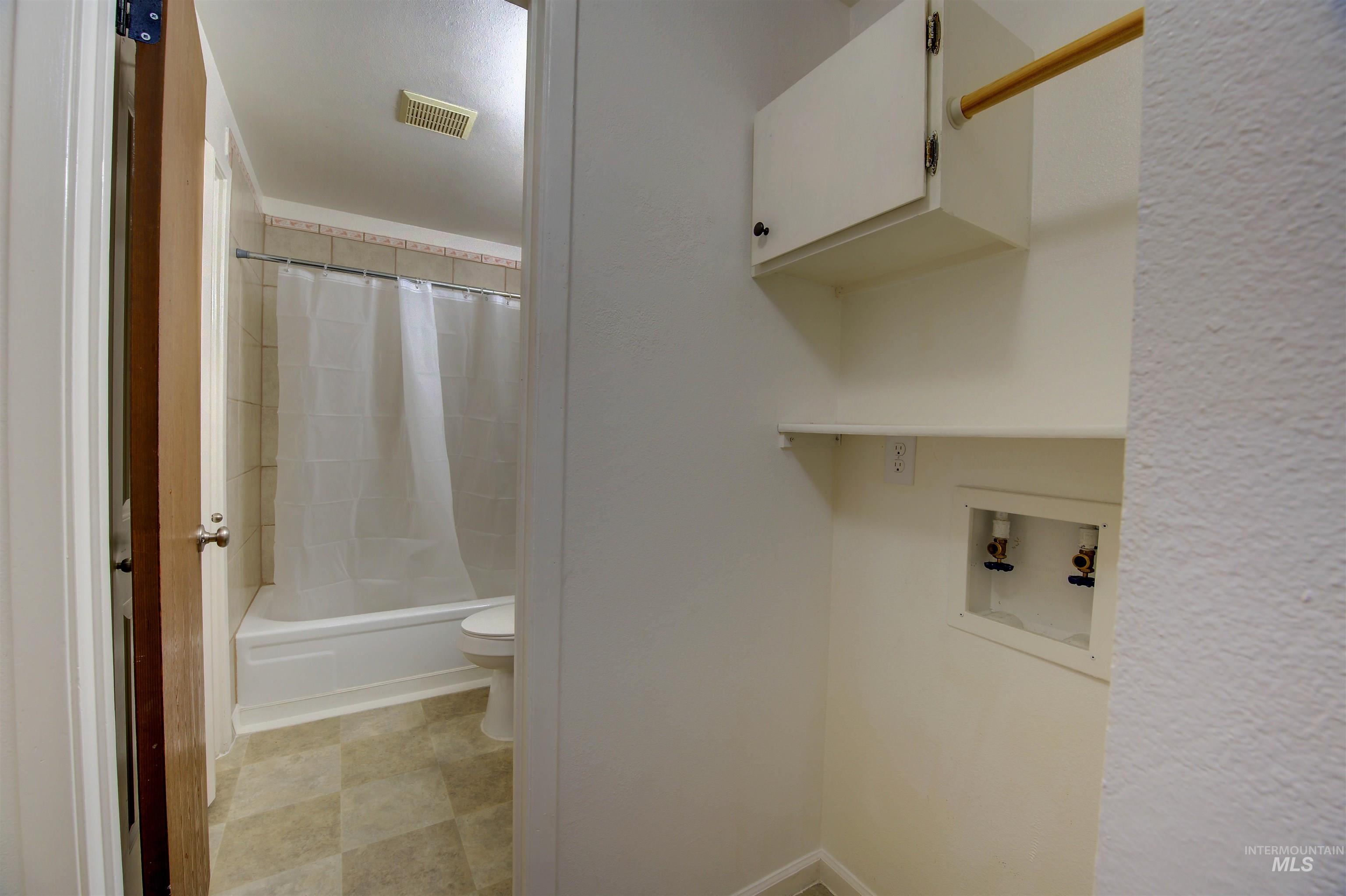 2708 Kerr Unit #1 & #2 Property Photo 10