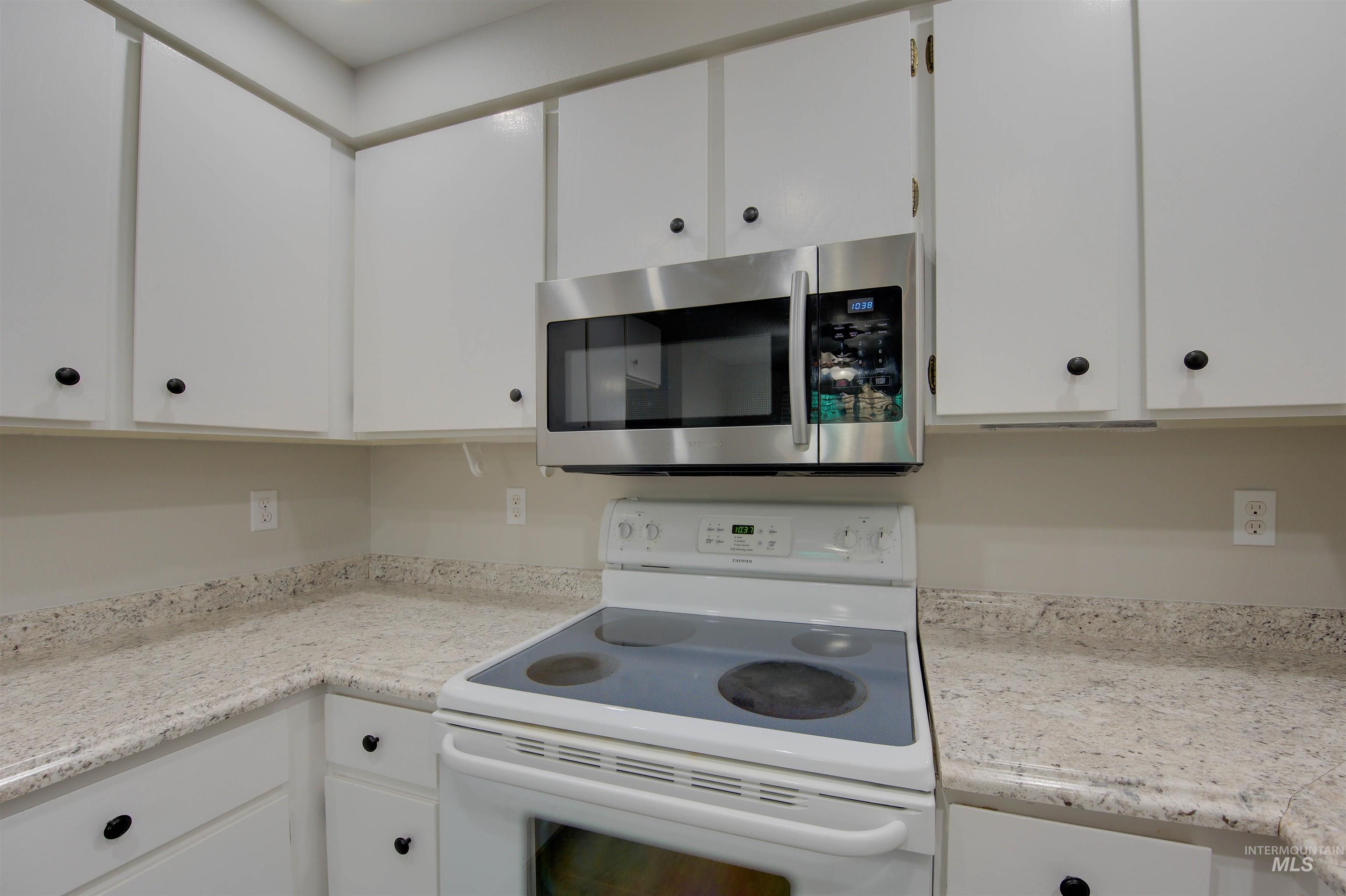 2708 Kerr Unit #1 & #2 Property Photo 19