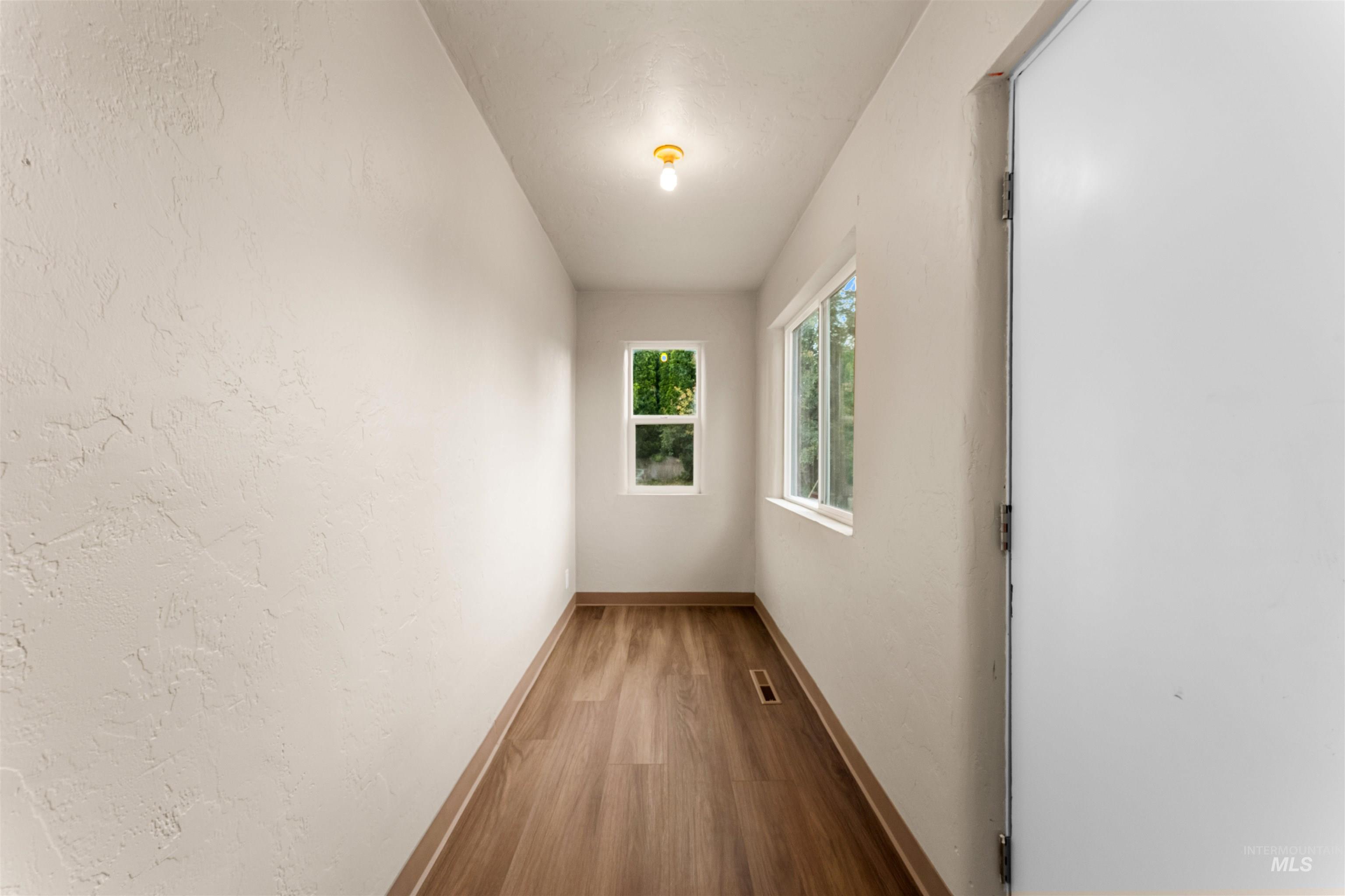 403 N 12 Street Property Photo 25