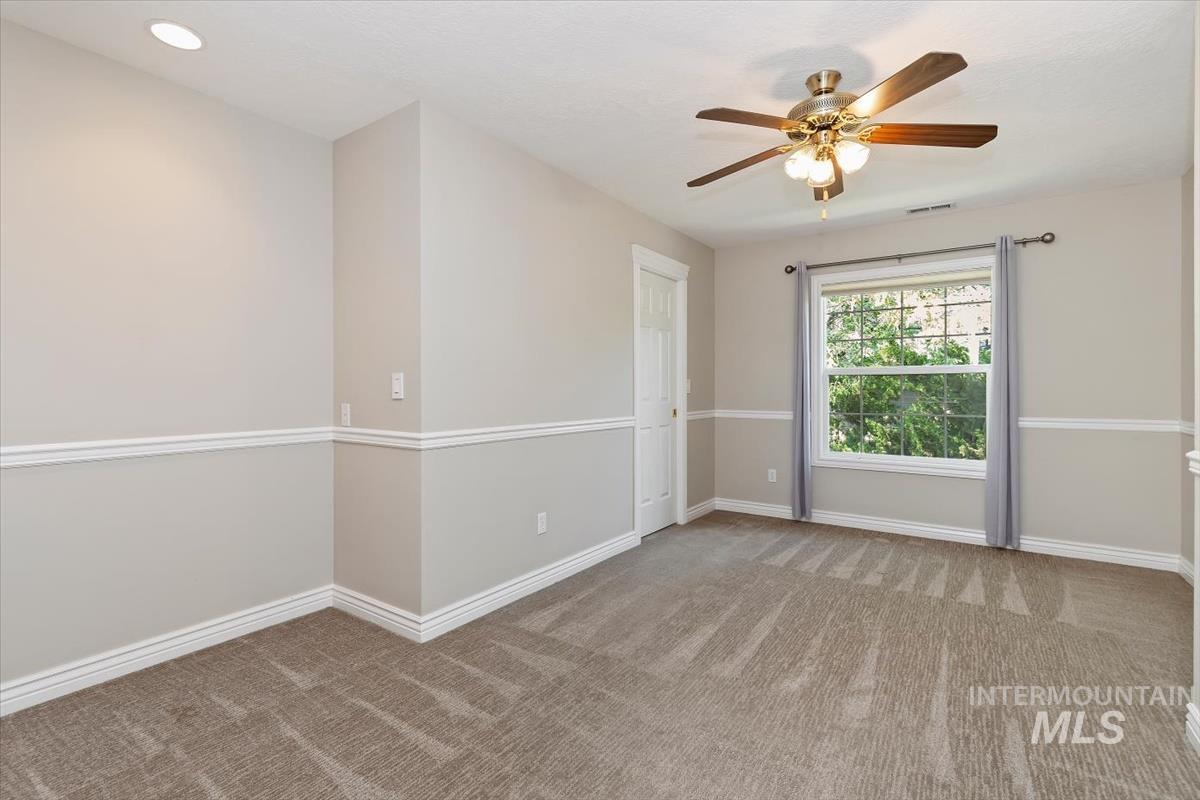 2633 S Swallowtail Lane Property Photo 30