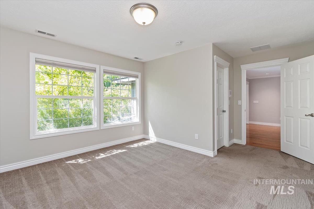 2633 S Swallowtail Lane Property Photo 38