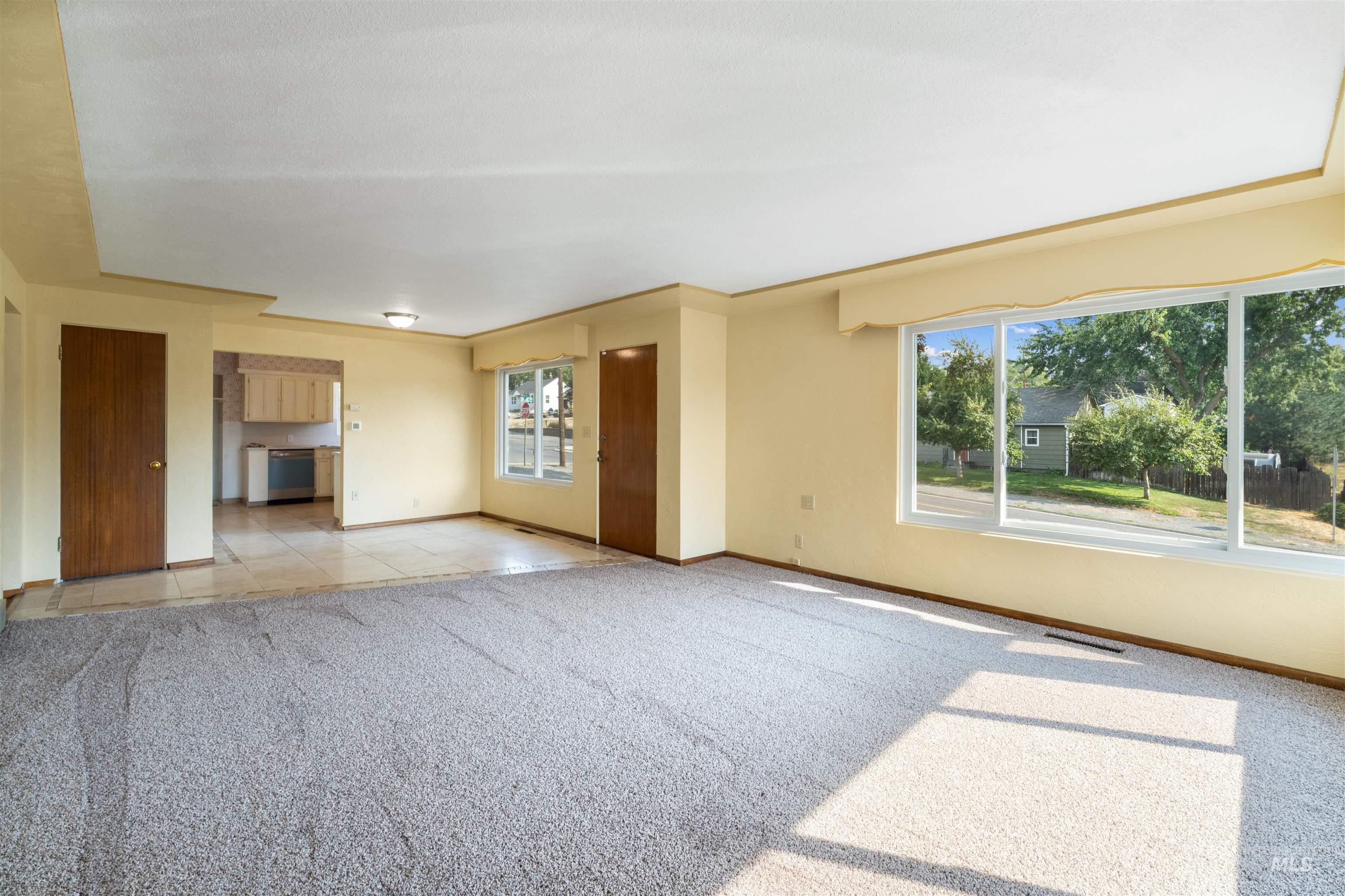 1427 18th Avenue Property Photo 7