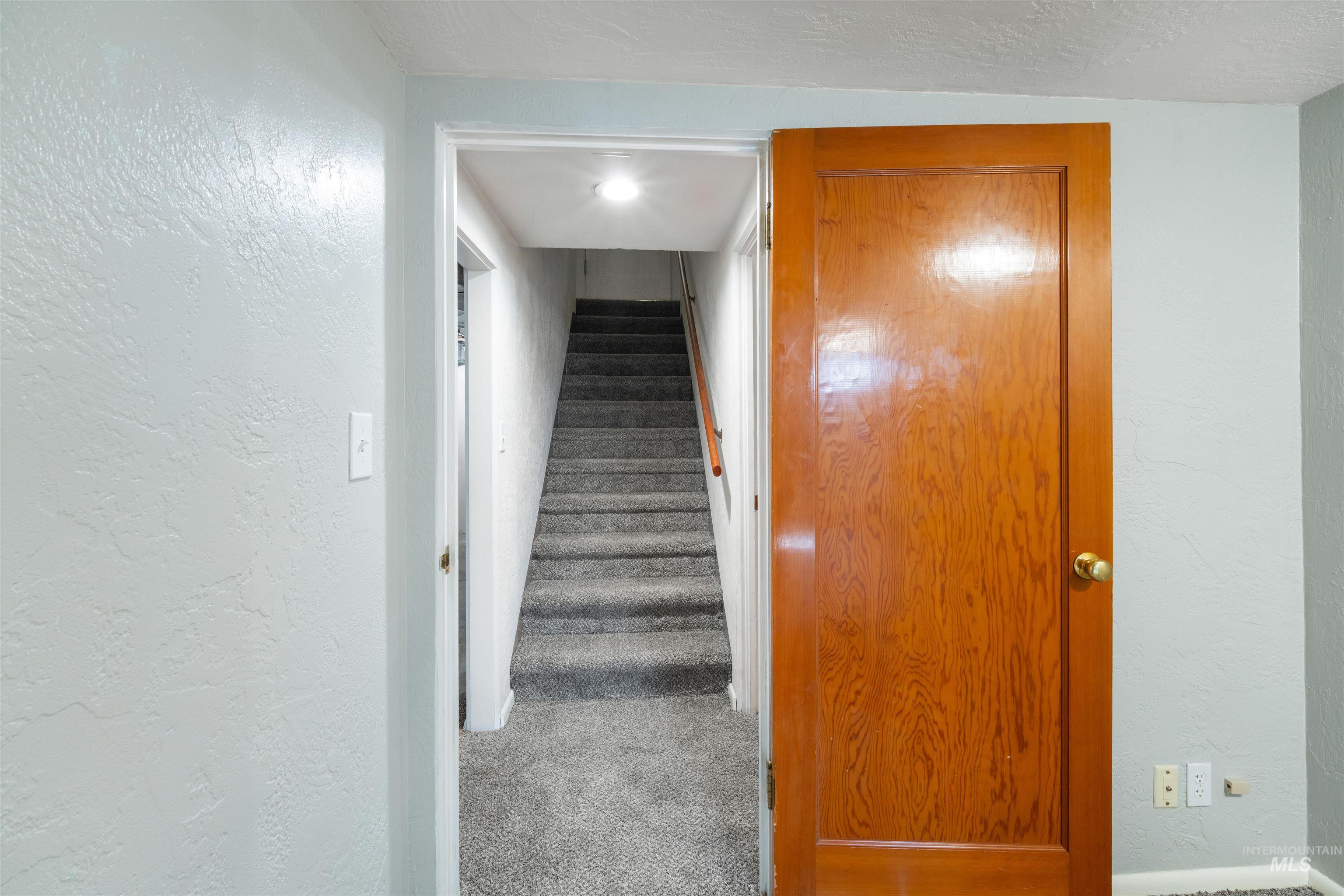 1427 18th Avenue Property Photo 15