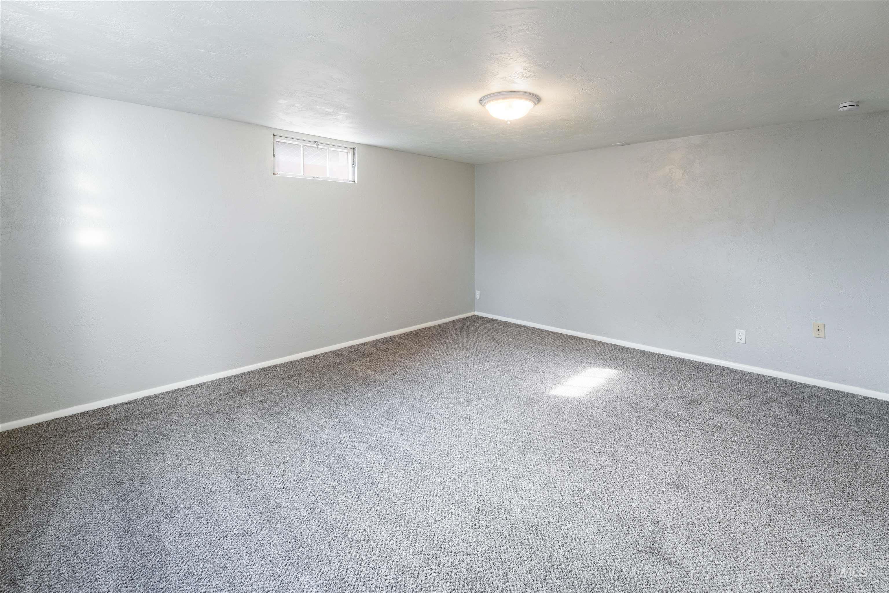 1427 18th Avenue Property Photo 17