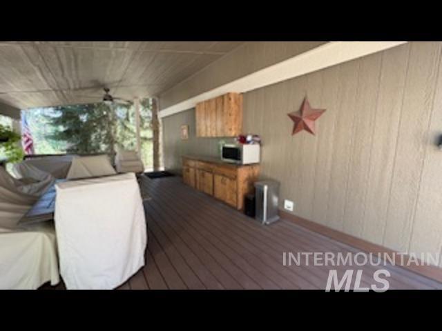 9 Shadow Lane Property Photo 6