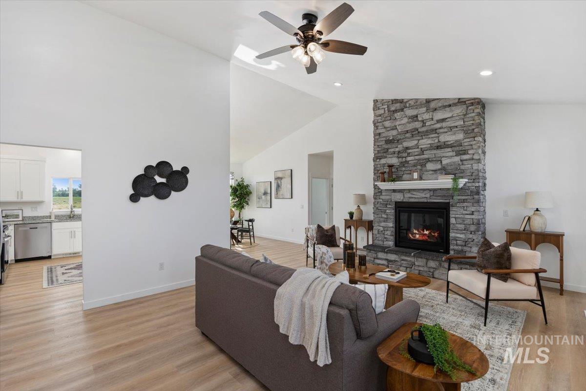 45 Sunset Loop Property Photo 4