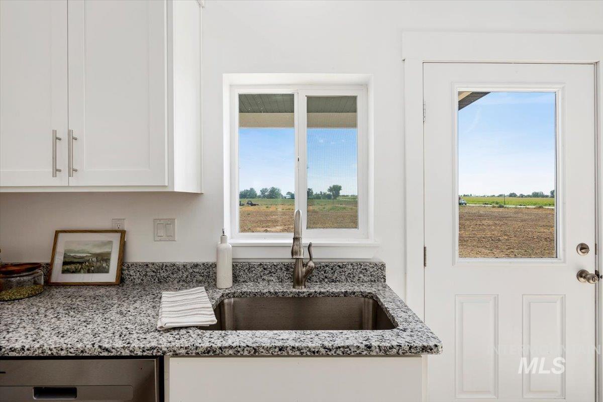 45 Sunset Loop Property Photo 17