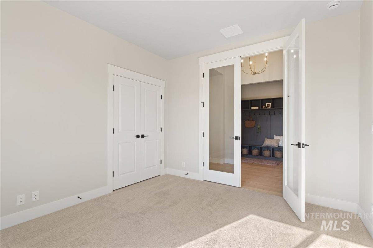 6999 W Tolland St Property Photo 29