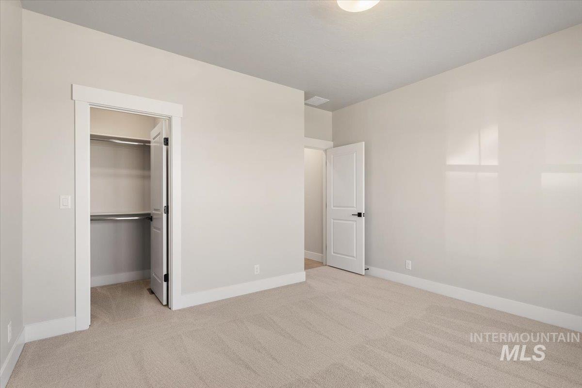 6999 W Tolland St Property Photo 34