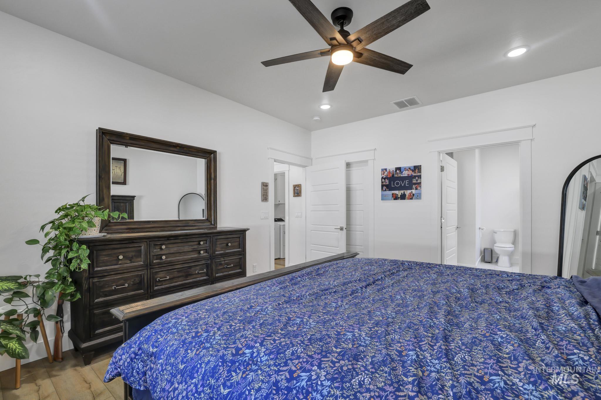1374 Zephlyn Street Property Photo 23