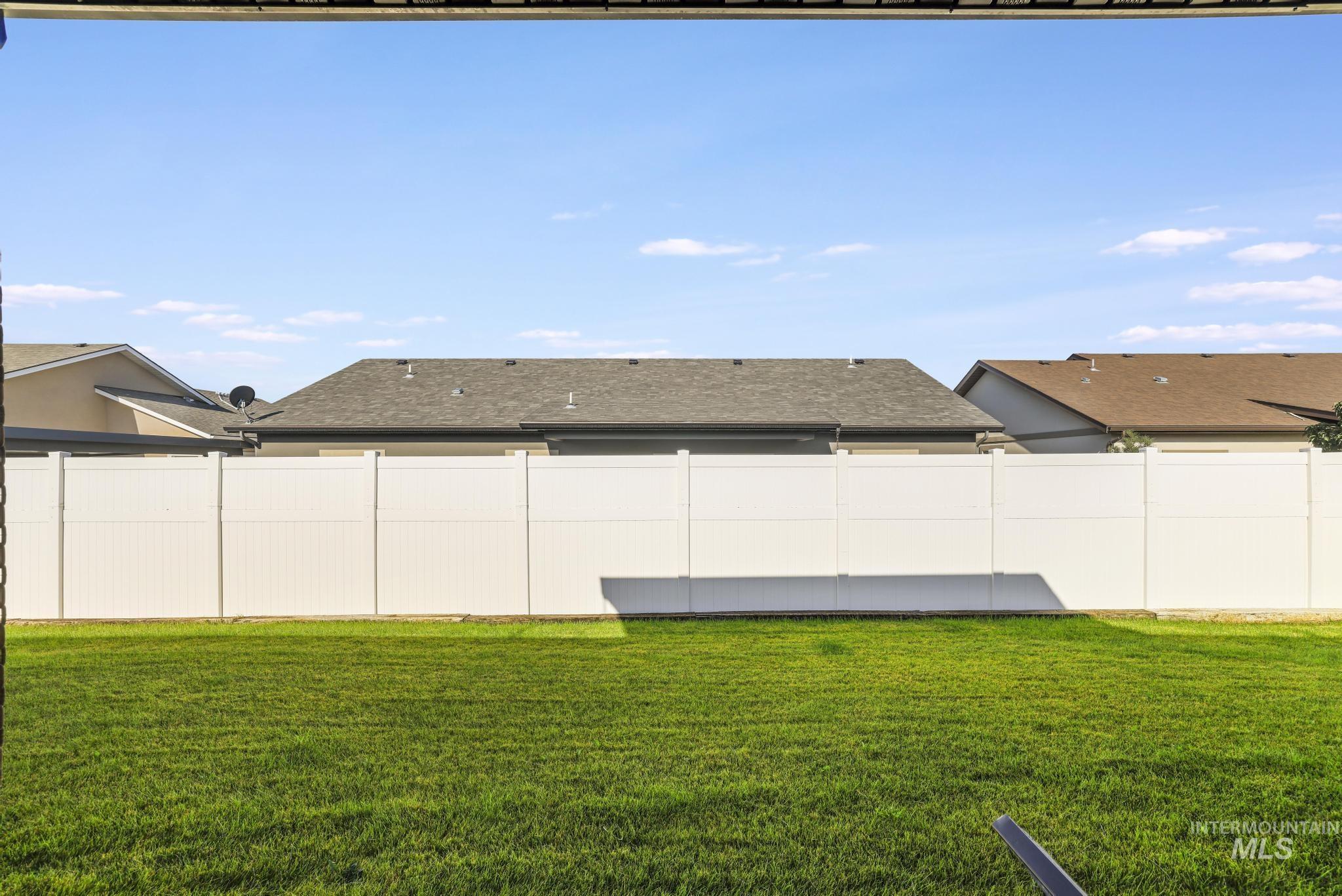 1374 Zephlyn Street Property Photo 26