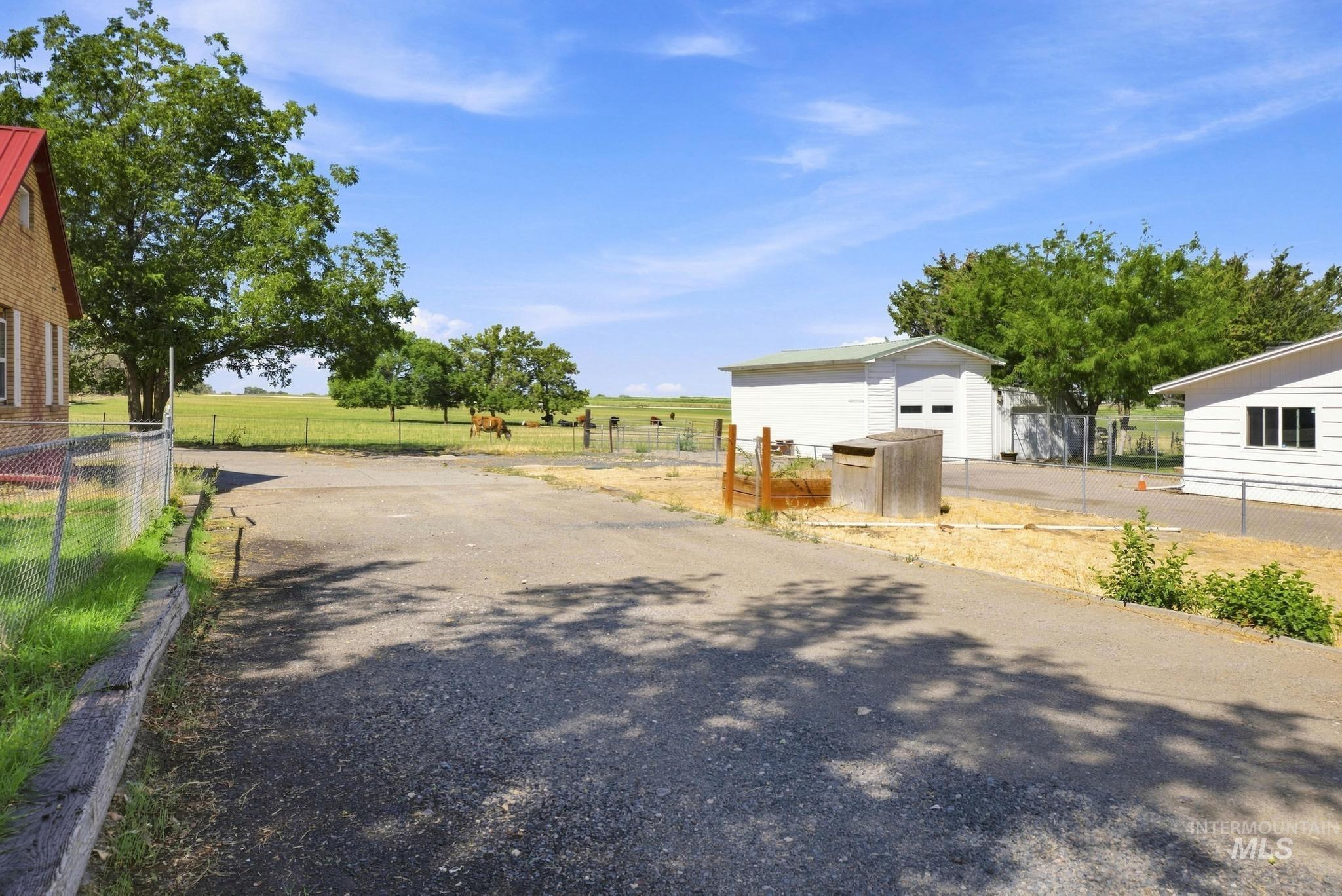 4225 N Clear Lakes Rd Property Photo 36
