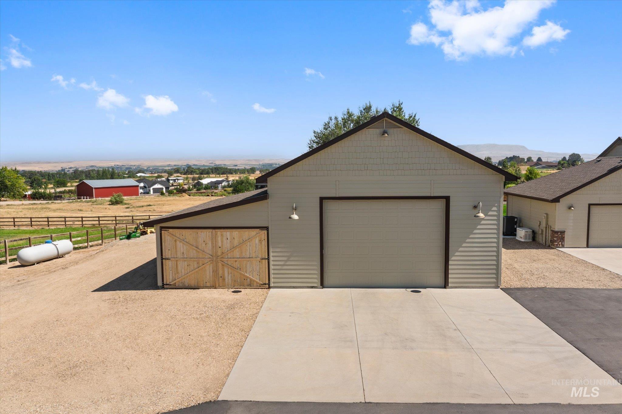 3902 Vista Ridge Ln Property Photo 36