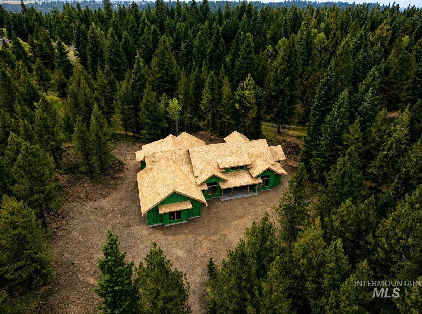 23 Thunderbolt Property Photo 3