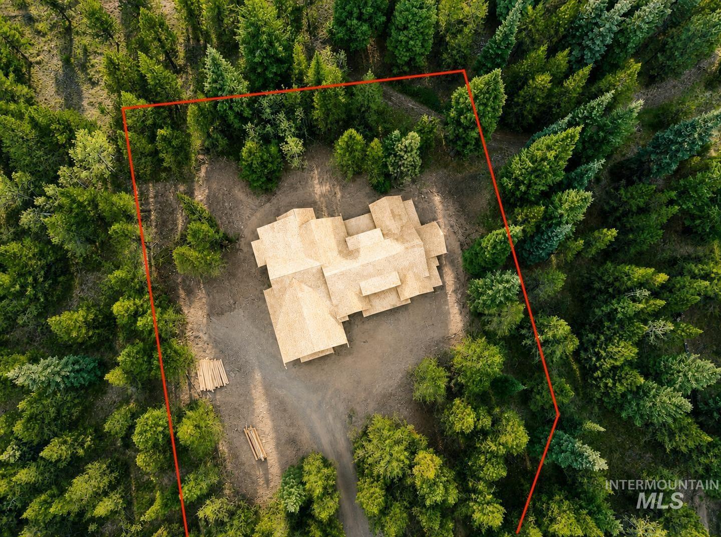 23 Thunderbolt Property Photo 4