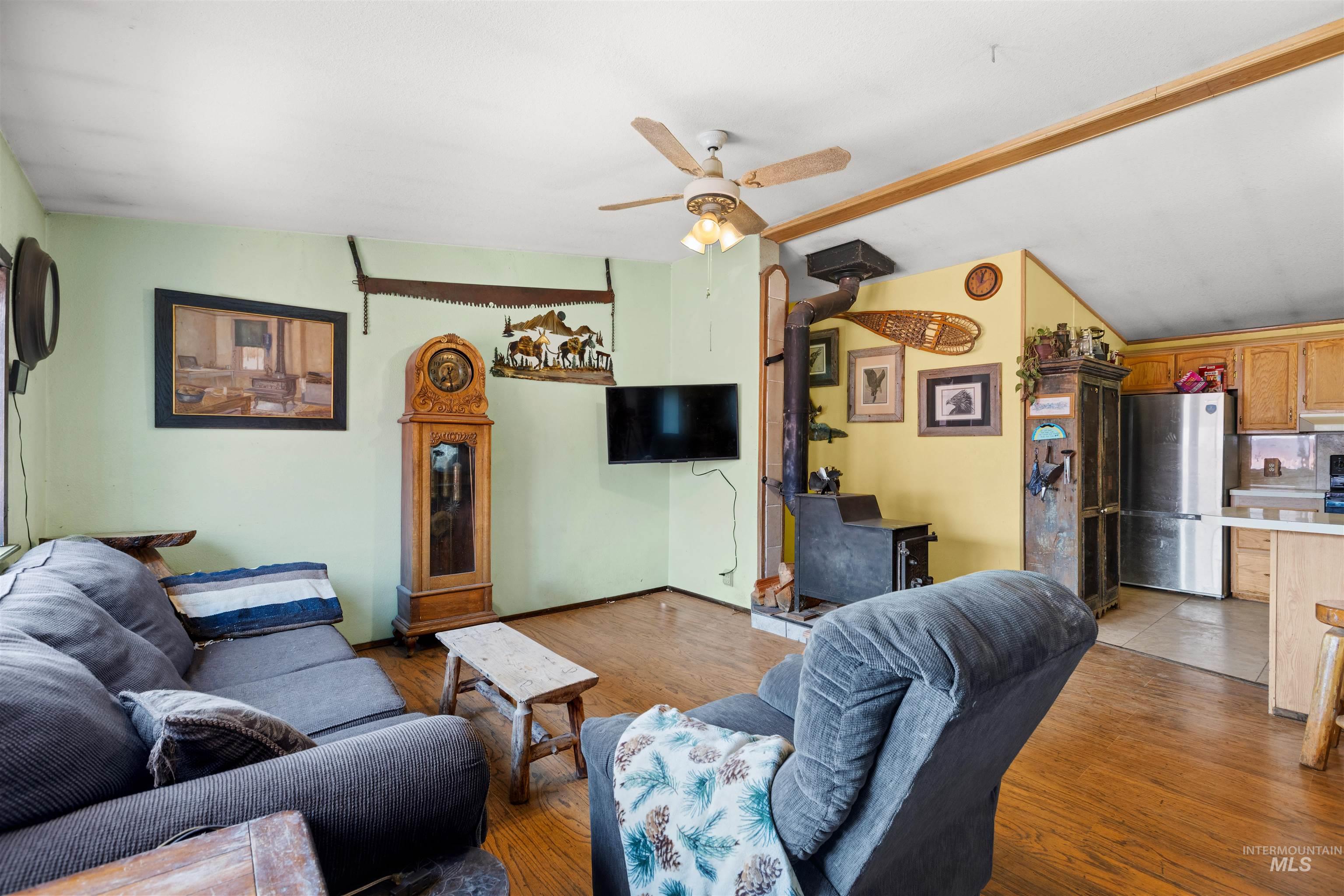 37 Pine Cone Lane Property Photo 6