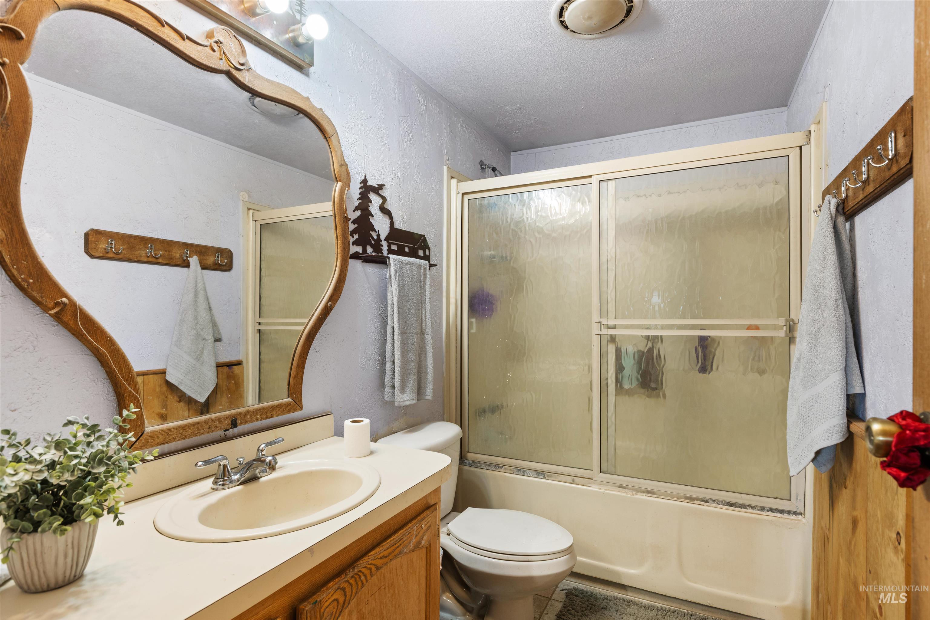 37 Pine Cone Lane Property Photo 15