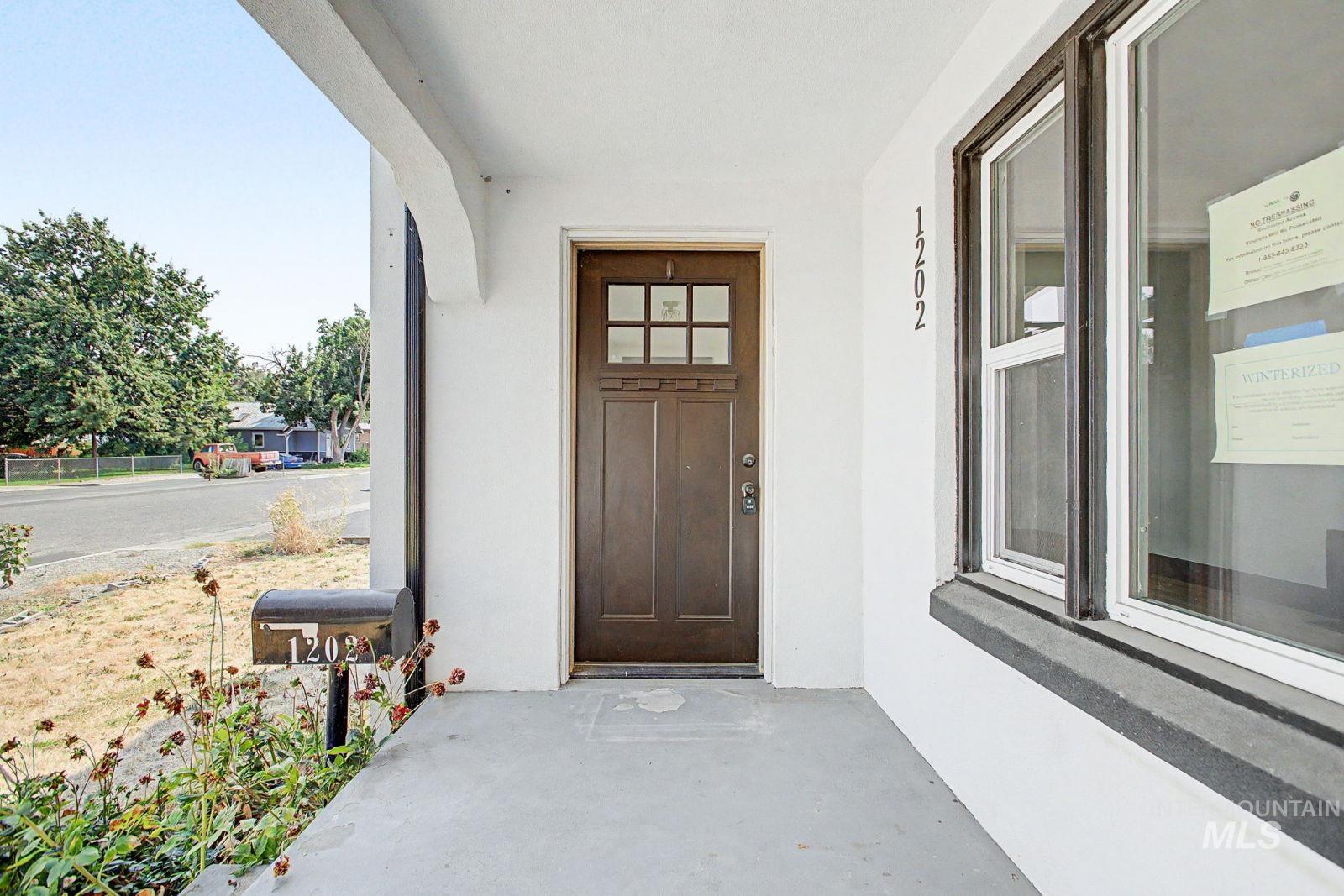 1202 9th Street Property Photo 4
