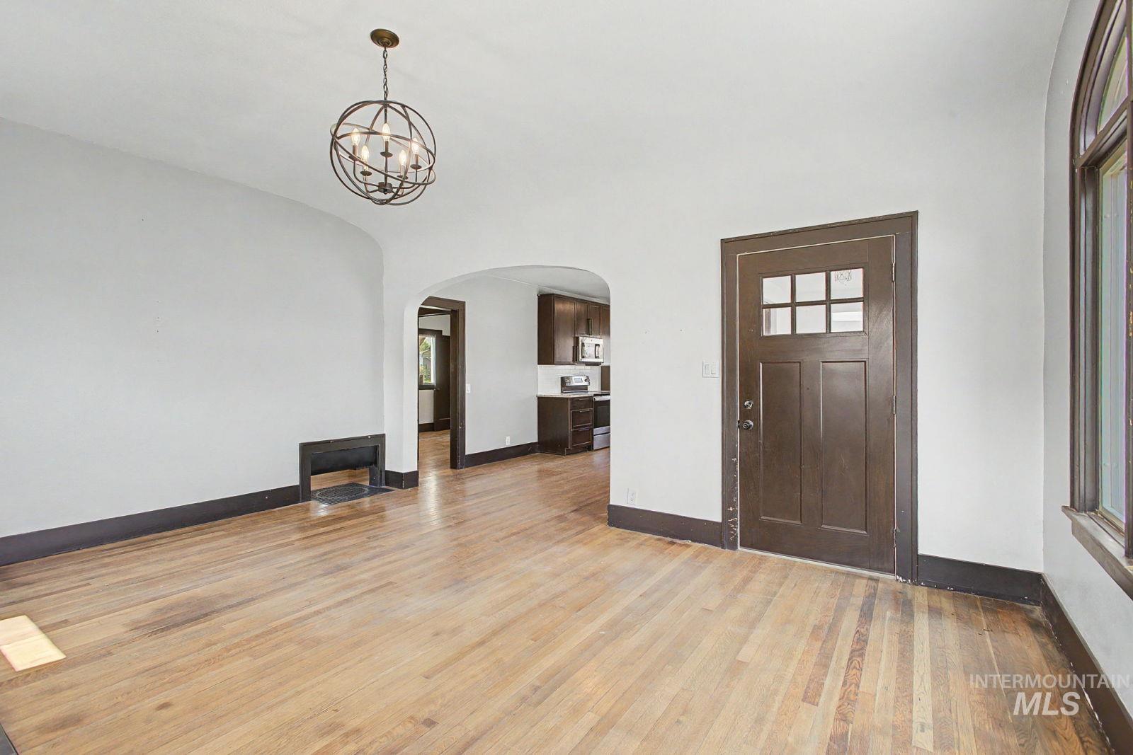 1202 9th Street Property Photo 5