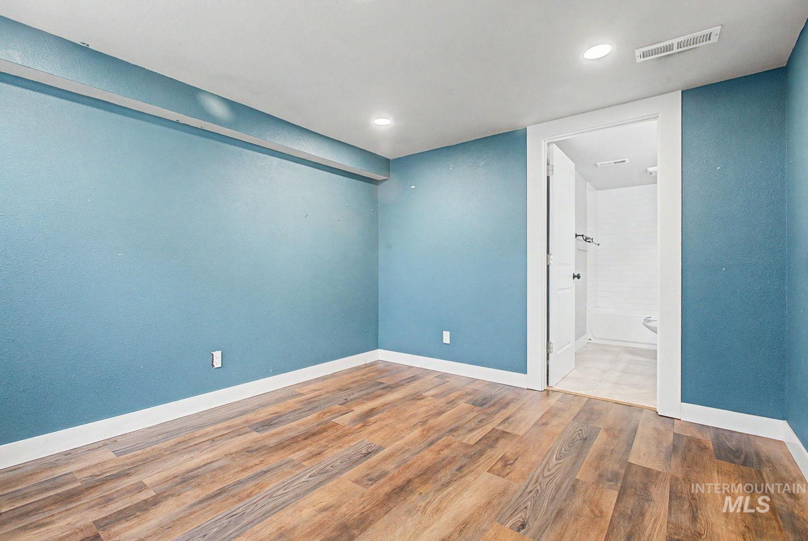 1202 9th Street Property Photo 31