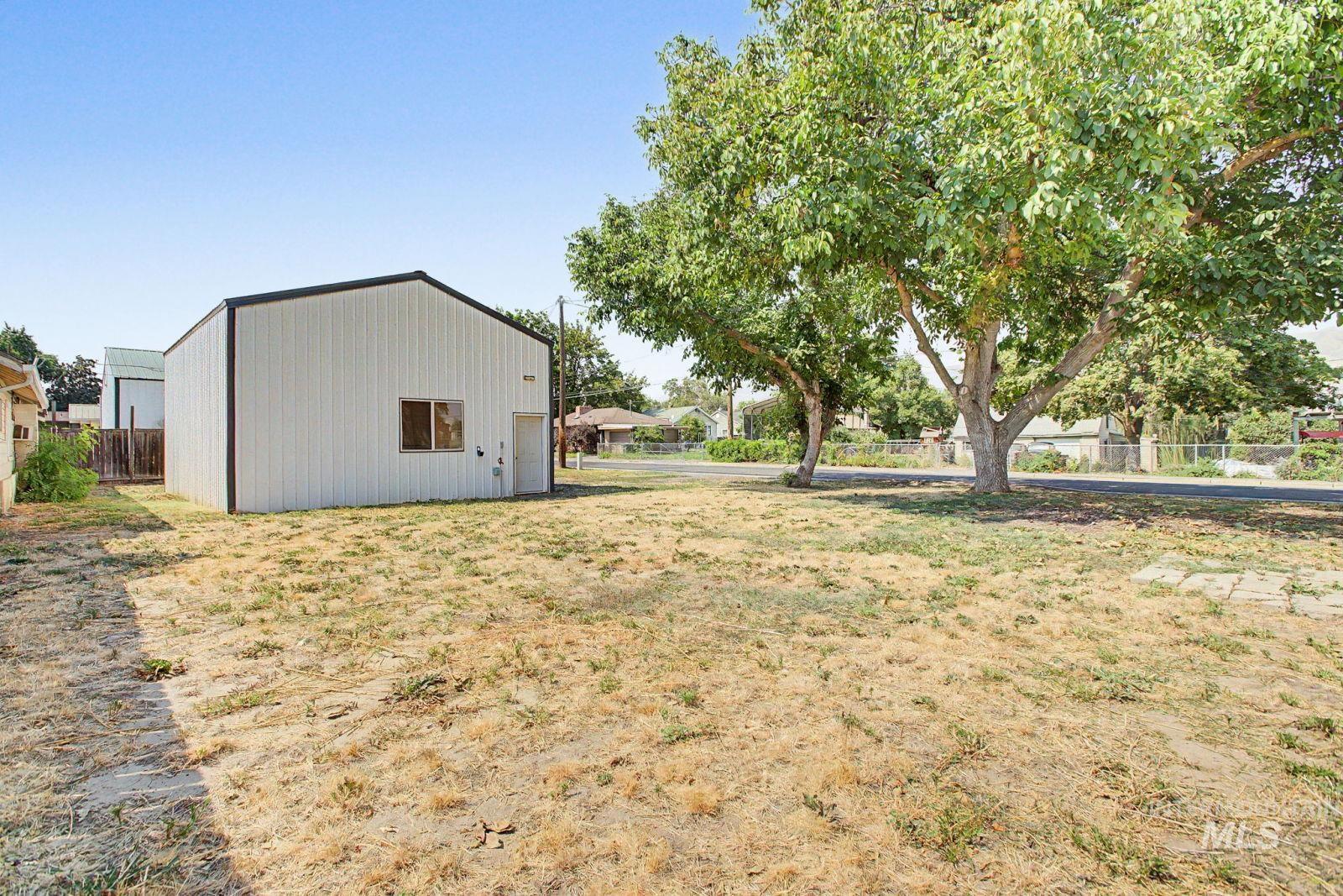1202 9th Street Property Photo 46