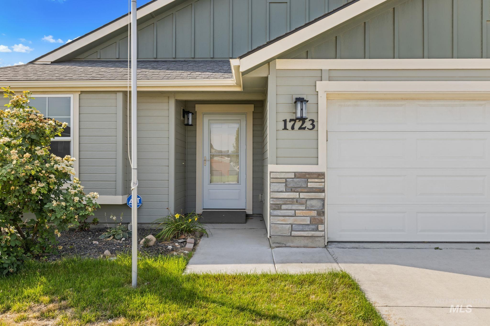 1723 W Lava Ave Property Photo 4
