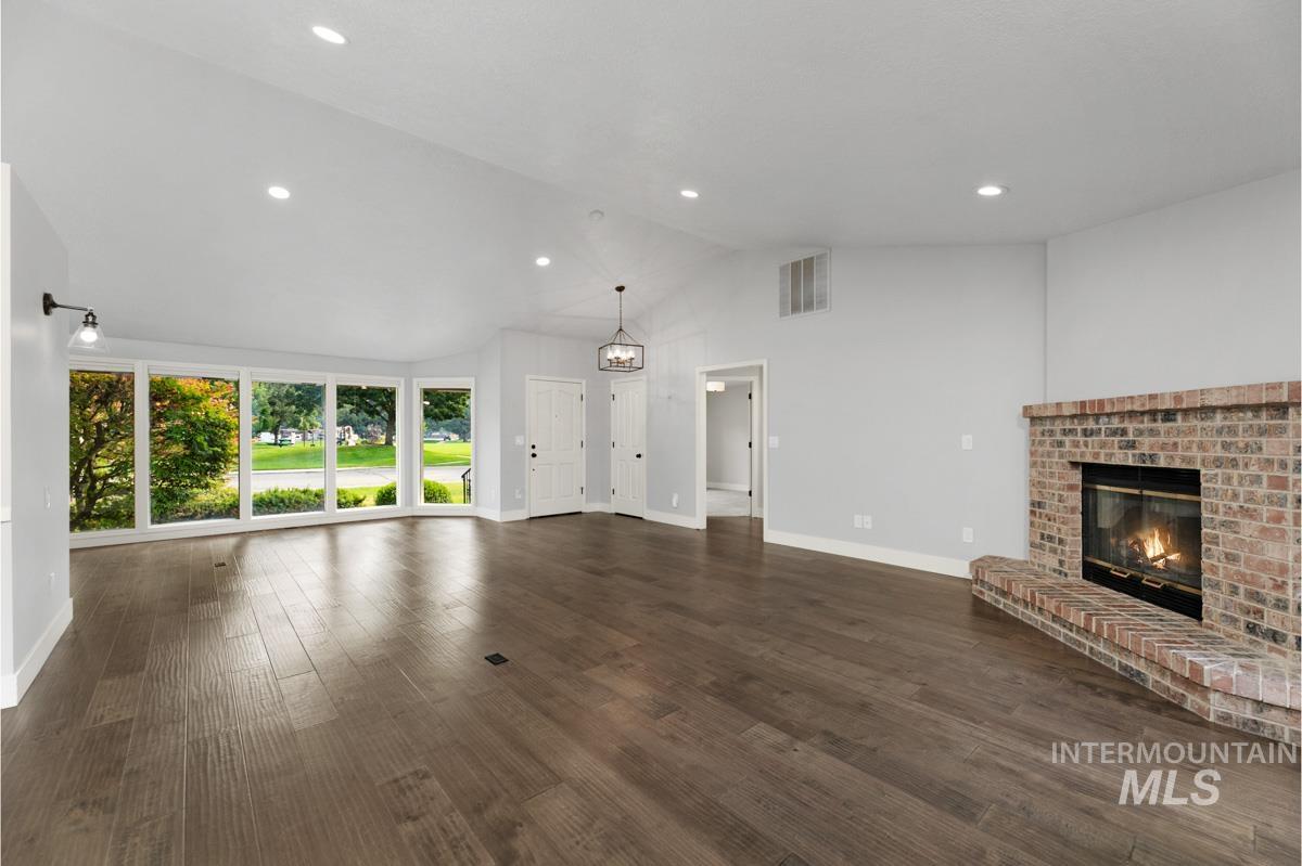 3605 S Crosspoint Avenue Property Photo 20