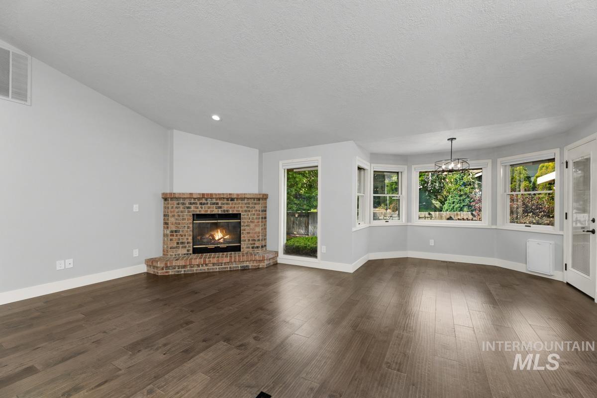 3605 S Crosspoint Avenue Property Photo 21